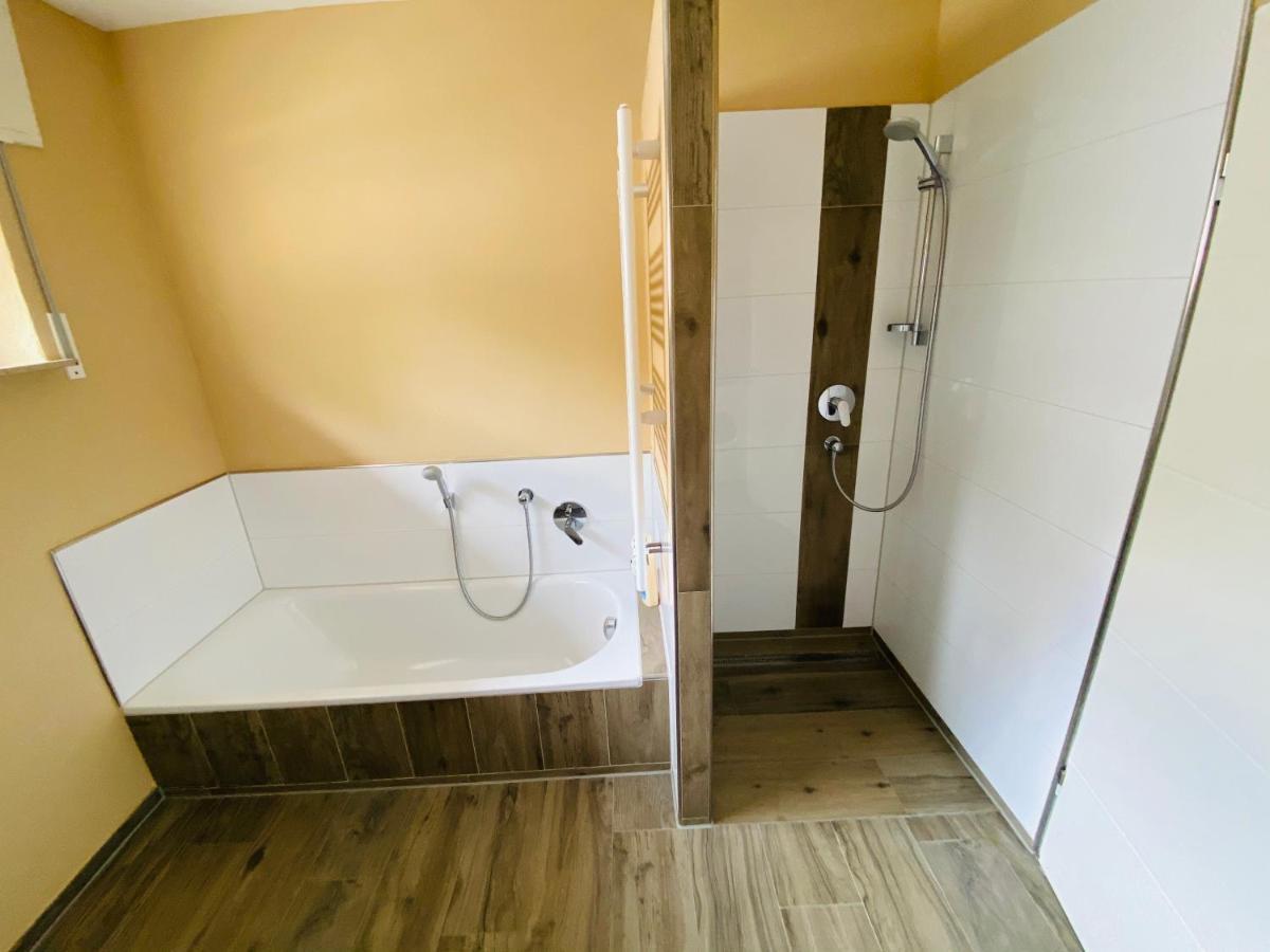 Generous Apartment I 7 Beds I 110 Sqm I Fast Internet פאדרבורן מראה חיצוני תמונה