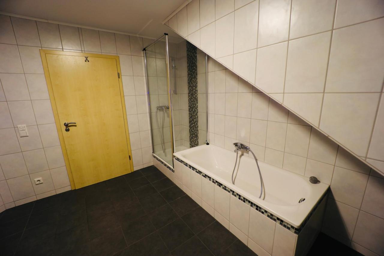 Generous Apartment I 7 Beds I 110 Sqm I Fast Internet פאדרבורן מראה חיצוני תמונה